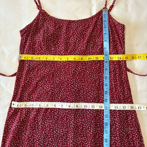 Brandy Melville Colleen Dress Mini Red Floral No Size Tag- Small? - Picture 4 of 7